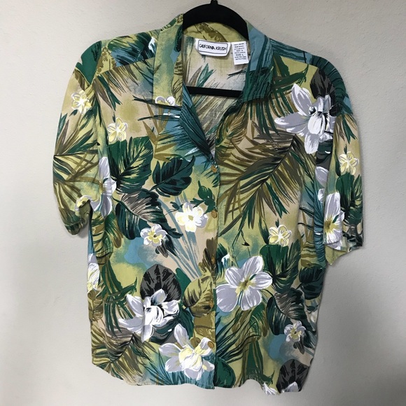 🌺Vintage Women’s Hawaiian Shirt
